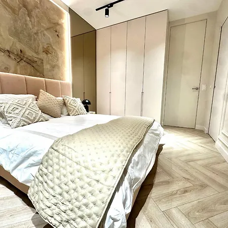 Apartment Akicity Charmer *